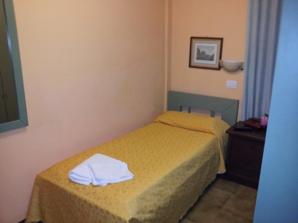 Zenith Hotel Montecatini Terme Habitación foto